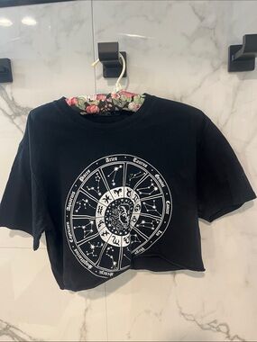 Nasty Gal Black Tee with astrology zodiac design
